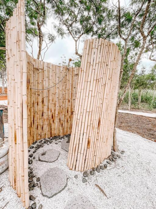 Готель Cute Off Grid Glampsite With Wifi- 5 Min From Haleiwa Town Екстер'єр фото